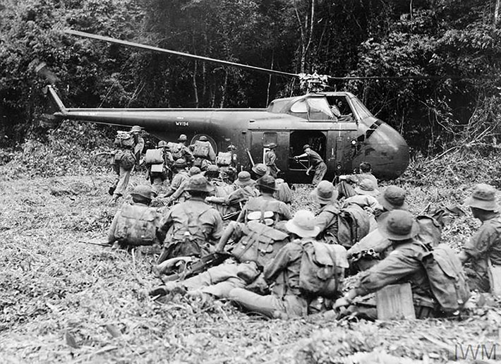 helicopter-troops-malaya-1953