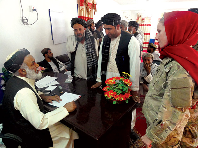 Janzti-meeting-with-locals