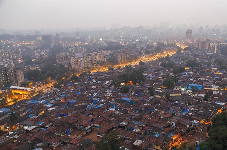 A slum in the Jogeshwari-Goreagaon East area 10 October 2014 in the suburbs of megacity Mumbai, India. 