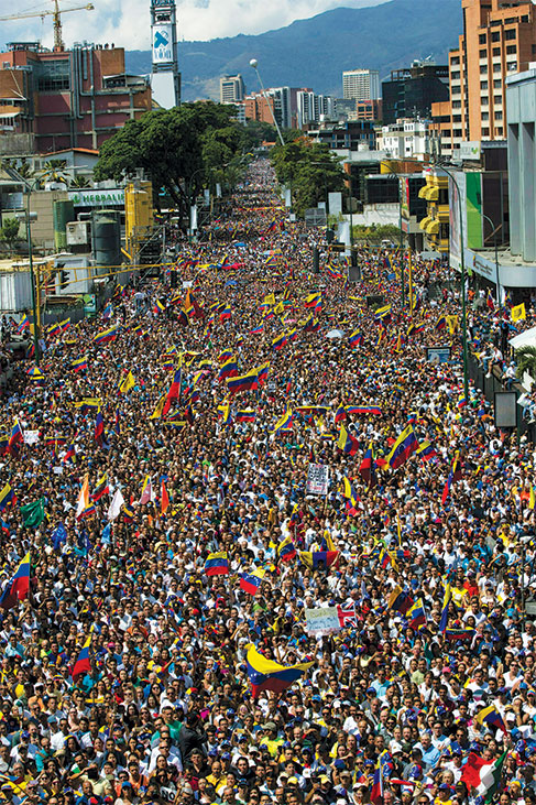 Venezuela-crowd