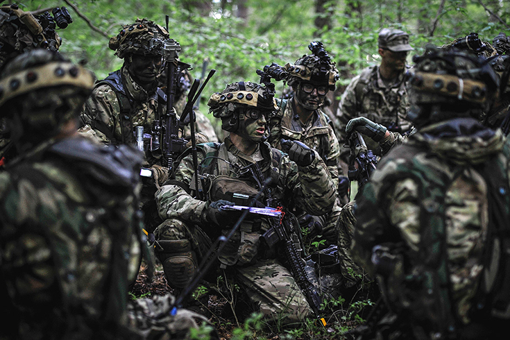 Soldiers with 163rd Military Intelligence Battalion, 504th MI Brigade conduct air load operations at Fort Hood, Texas, March 10, 2019