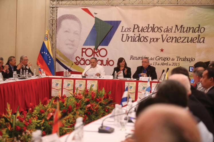 Members of the Forum of São Paulo (<em>Foro de São Paulo</em>) from Latin America and the Caribbean meet 13 April 2015 in Caracas