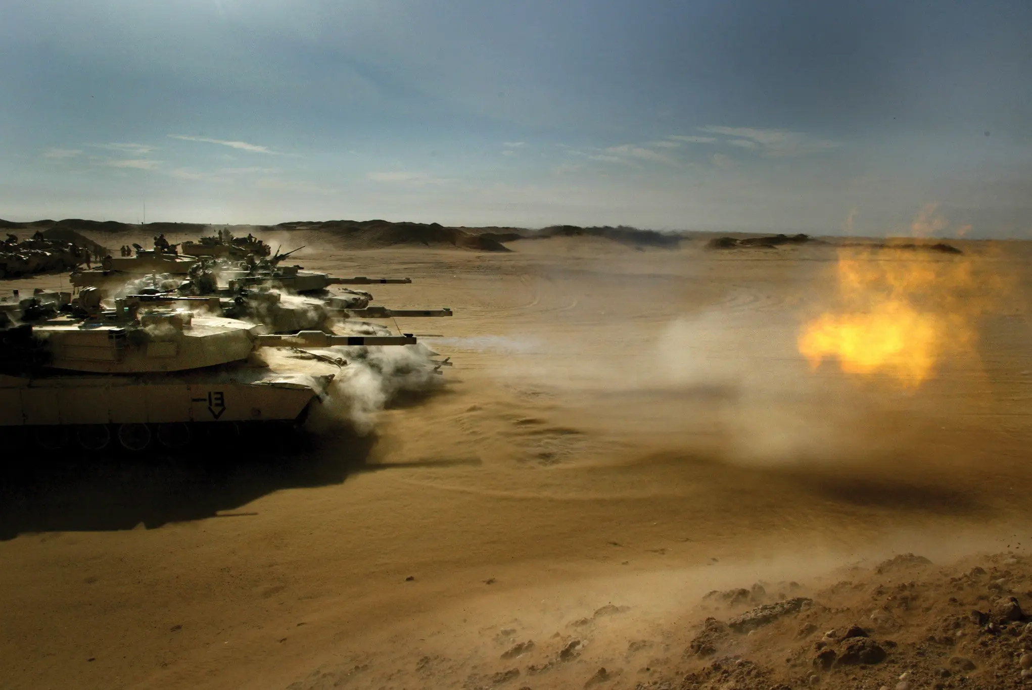 3rd Infantry Division M1A1 tanks firing at the Udari Range Complex in Kuwait