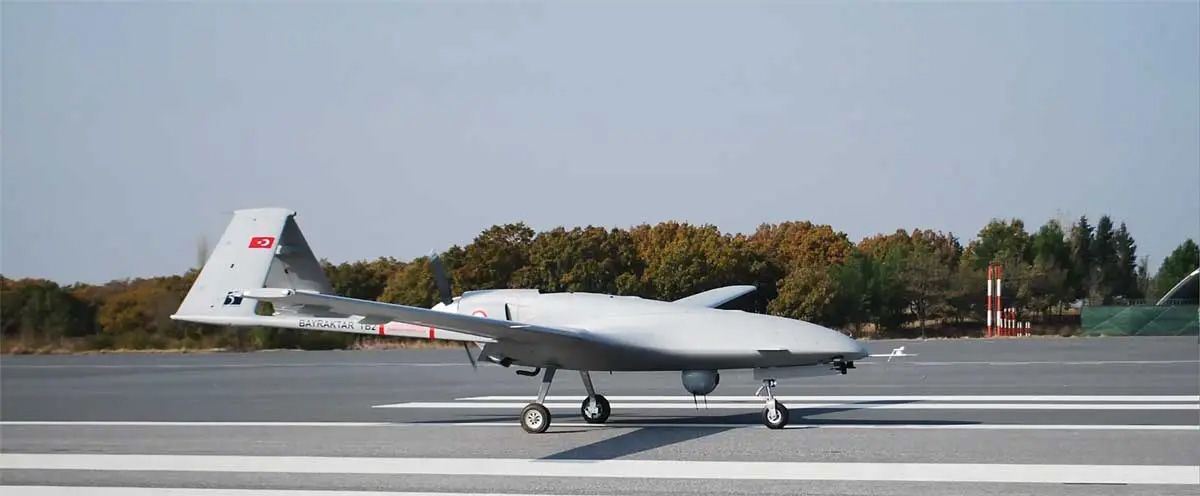 The Turkish-made Bayraktar TB-2 armed with lightweight, laser-guided bombs, shown here on 2 November 2014, carried out successful attacks by Azerbaijan against Armenian and Artsakh forces in 2020 and by Ukraine against Russian targets in the early stages of that conflict. (Photo by Bayhaluk via Wikimedia Commons)
