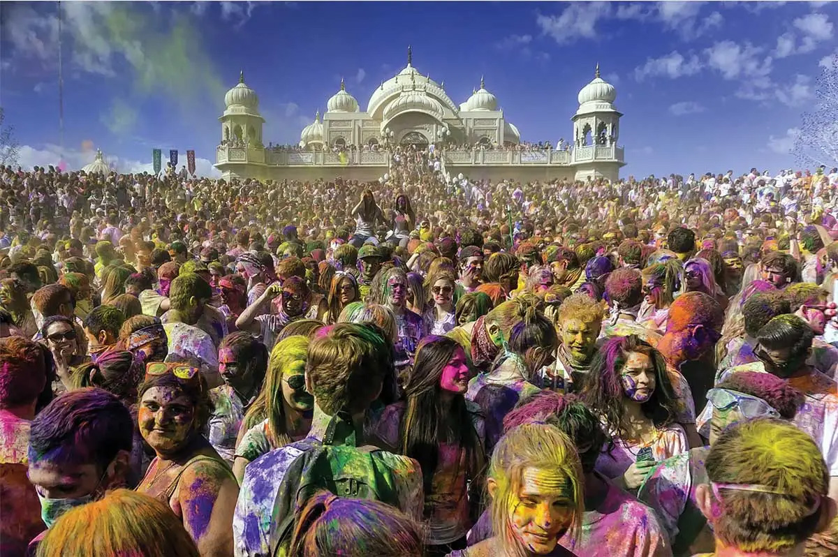 Over eighty thousand attendants celebrate at the 2013 Festival of Colors