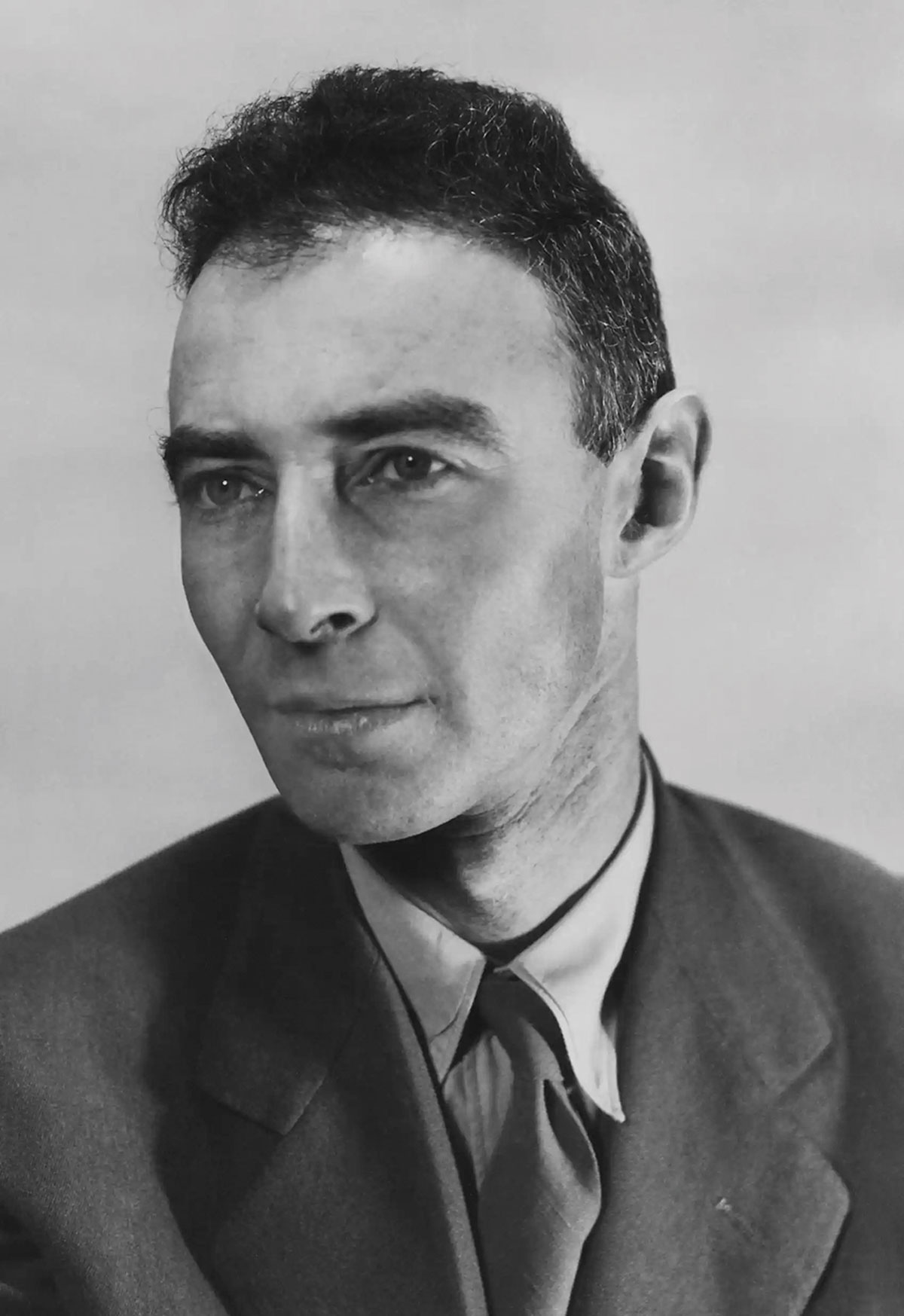 J. Robert Oppenheimer, 1944