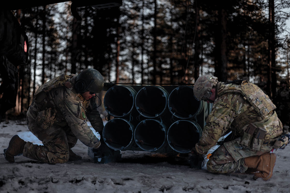 Soldiers assigned to the 41st Field Artillery Brigade