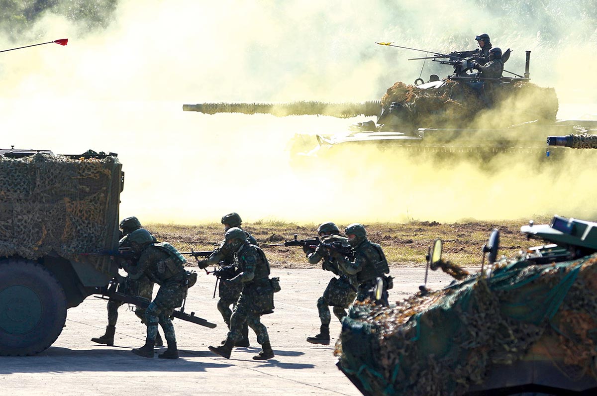 Taiwanese soldiers take part in a drill 19 January 2021