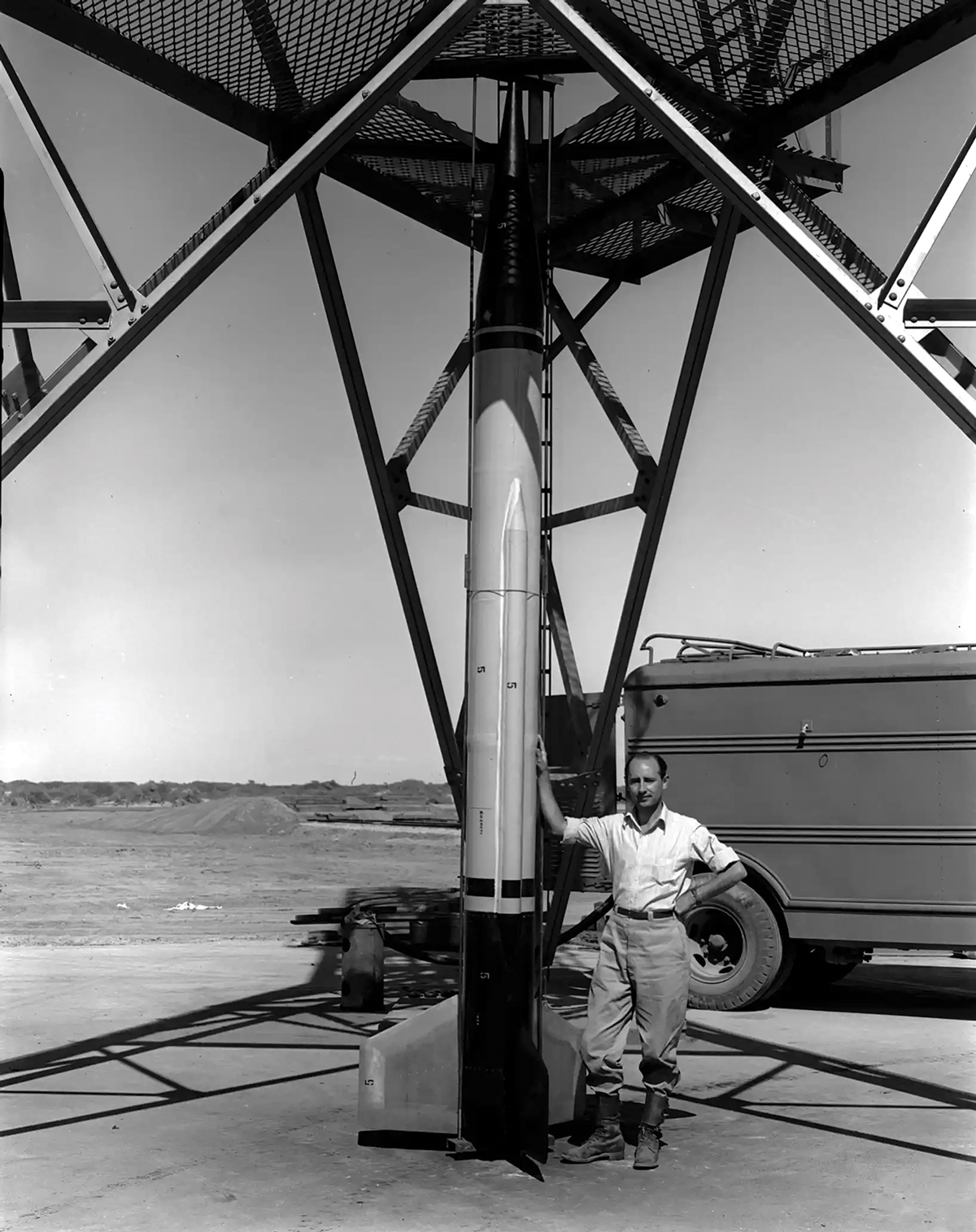 Frank Malina, director of CALTECH’s Jet Propulsion Laboratory