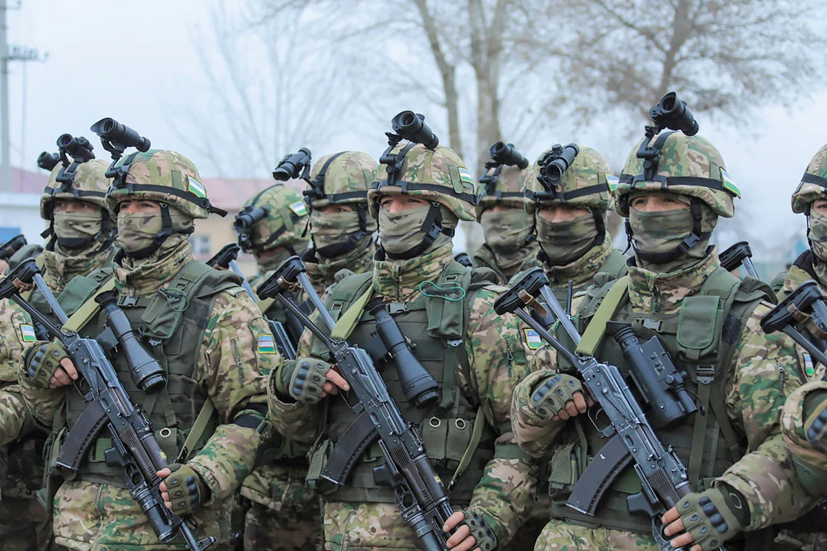 Uzbek soldiers