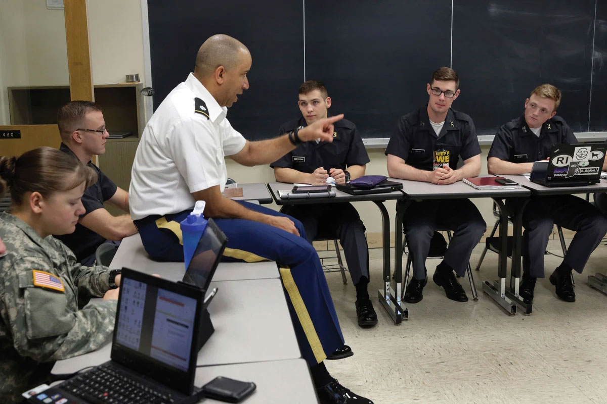 Lt. Col. Frederick Black instructs a class of U.S. Military Academy cadets at West Point, New York, 21 April 2017