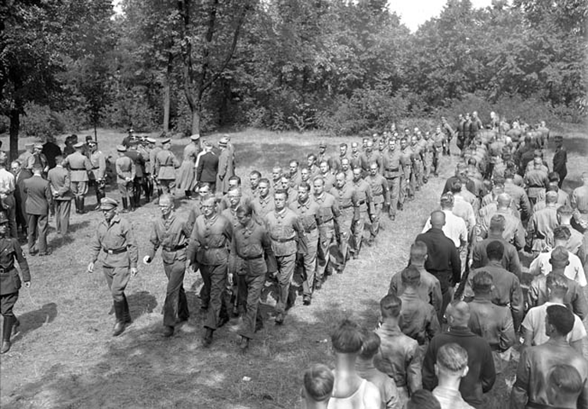 German Army recruits