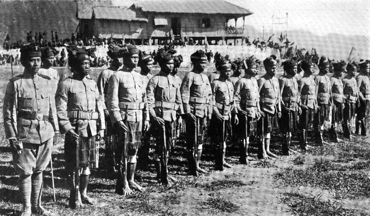 Ethnic Ifugao constabulary soldiers