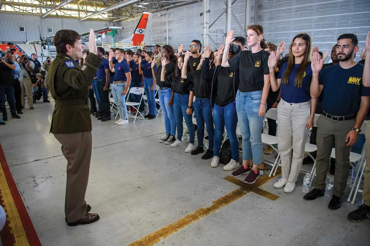 Recruits recite the Oath of Enlistment 27 March 2022 in Miami