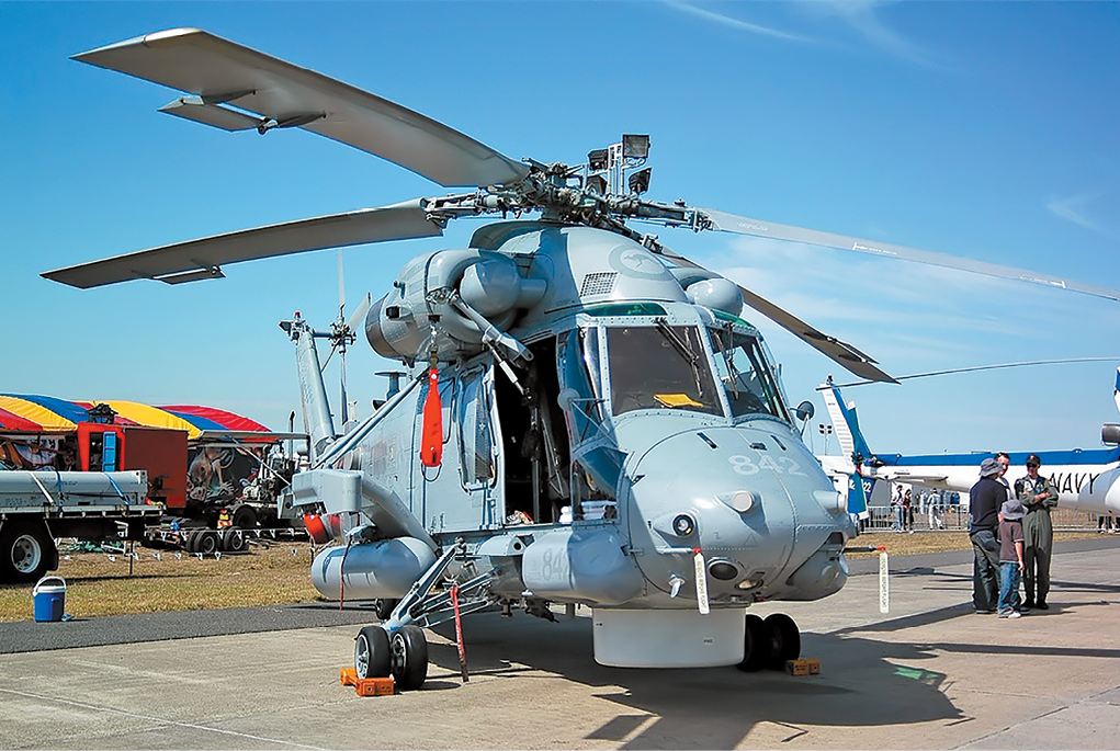 O helicóptero Kaman SH-2G(A) Super Seasprite da Marinha Real Australiana no Aeroporto Avalon, em Avalon, Victória, Austrália, 19 Mar 05. (Foto cortesia da Wikimedia Commons)