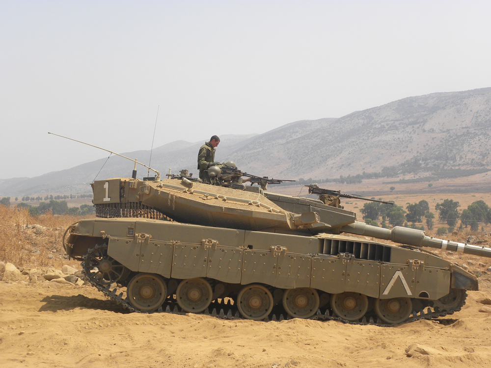 El Merkava es el principal carro de combate de las Fuerzas de Defensa de Israel. Este modelo, el Merkava Mark III, cuenta con un cañón M68 de 105 mm y blindaje modular Kasag, el cual puede ser rápidamente reparado y sustituido en el campo de combate. (Foto: Leonardo Maluendes)