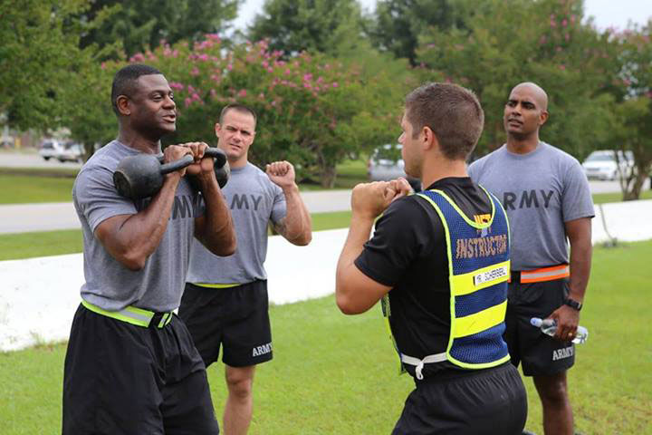 10-10-army-soldiers-fitness-training