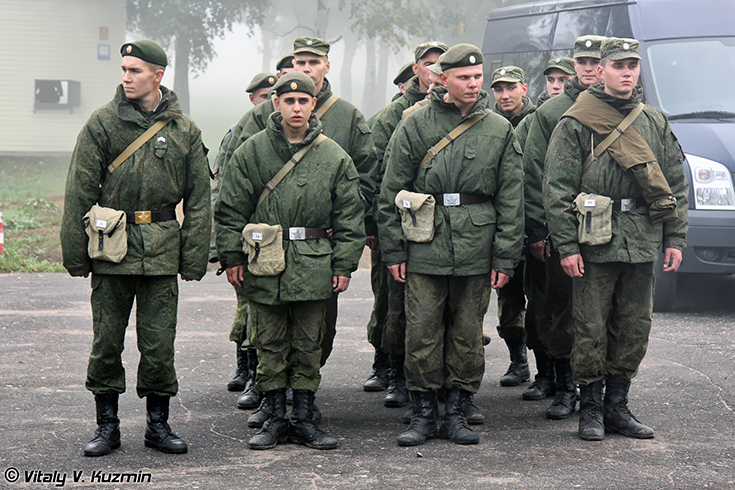 Soldiers from 2nd Guards Tamanskaya Motor Rifle Division stand in formation during the Common Wealth Warrior Competition