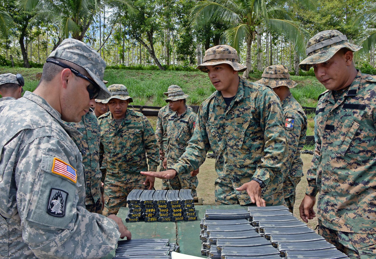 Tactical NCOs in Panama develop security forces’ weapons, leadership skills